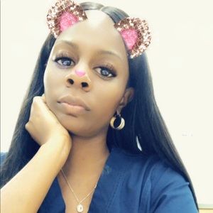 Meet your Posher, Ianna